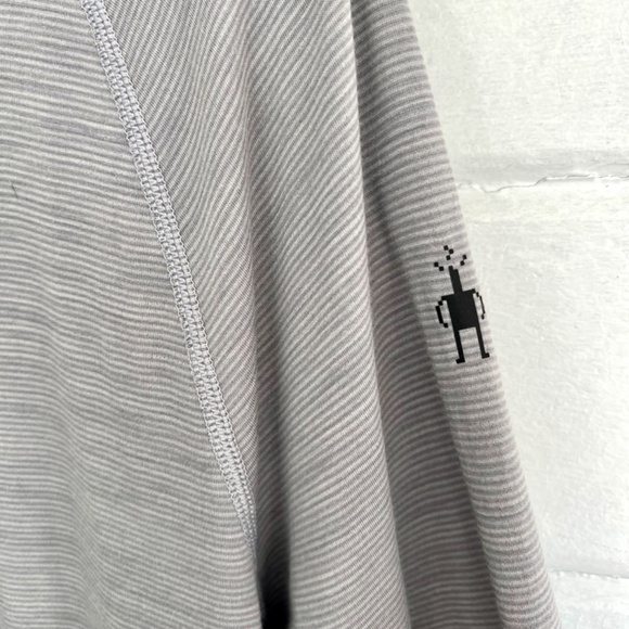 SMARTWOOL Merino 150 Crew Neck Base Layer in Light Gray - L - Picture 3 of 8